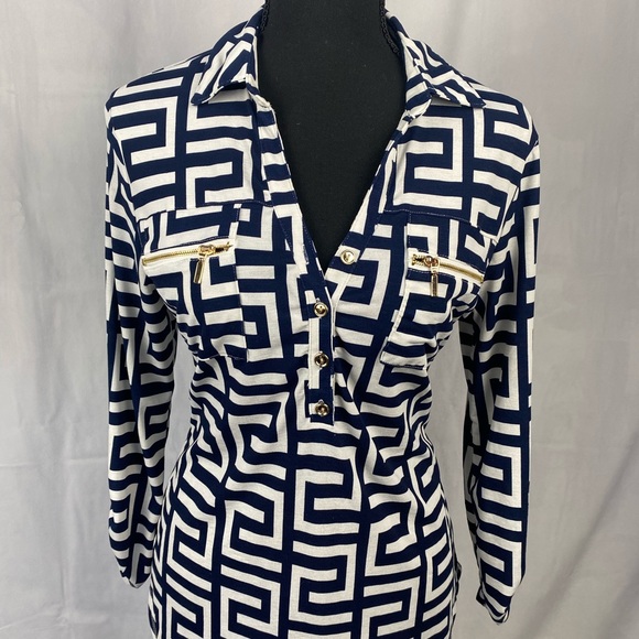 94%polyester - Picture 3 of 5